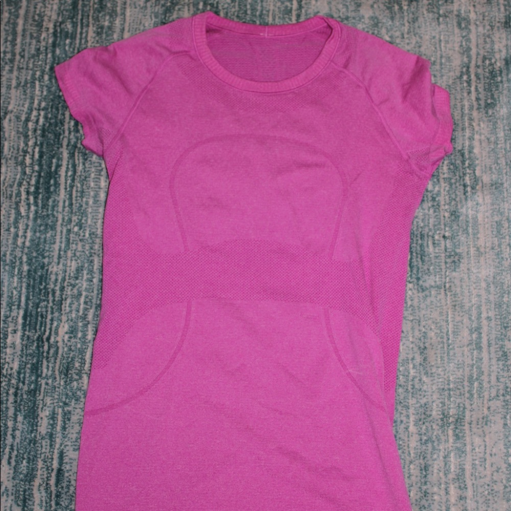 lulu lemon swiftly top